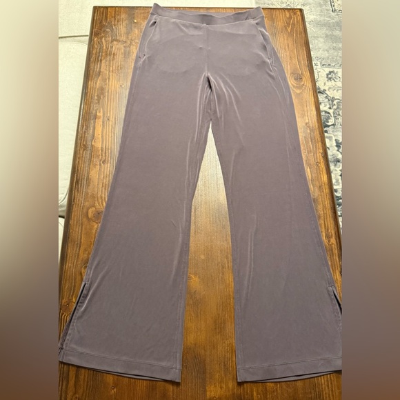Lululemon Drapey Softstreme Flared Pant - Picture 7 of 13